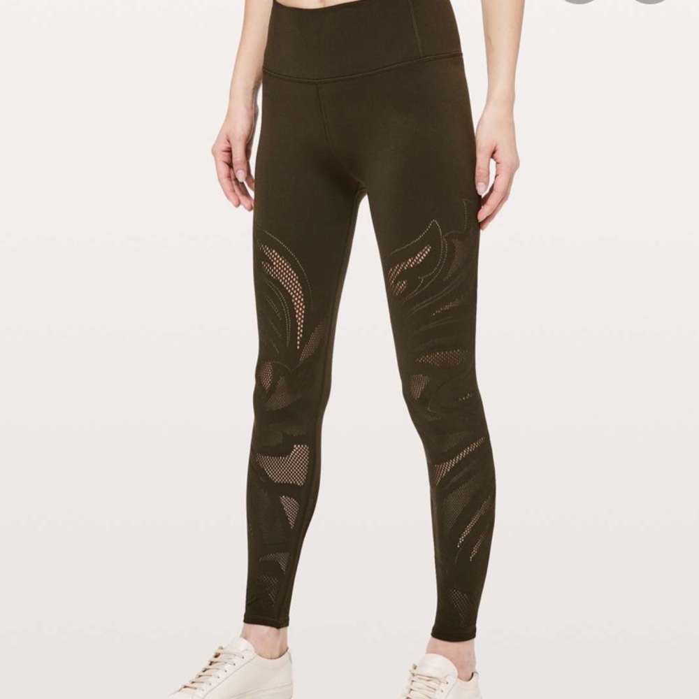 Lululemon Reveal Tights Size 4